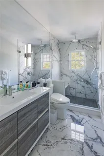 $2,350,000 | 172 5th Street, Greenport, NY 11944