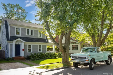 $2,350,000 | 172 5th Street, Greenport, NY 11944