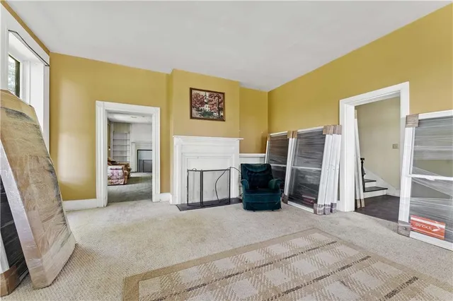 a view of a livingroom with furniture