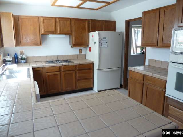 6260 Fieldstone Place Reno, NV 89523 - Photo 4 of 13 Photo 4