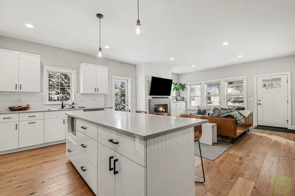 $629,500 | 7100 Ada Depot Drive Southeast, Ada, MI 49301