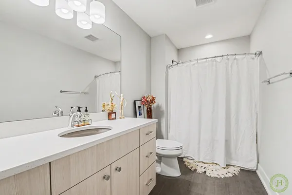 $629,500 | 7100 Ada Depot Drive Southeast, Ada, MI 49301