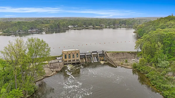 $629,500 | 7100 Ada Depot Drive Southeast, Ada, MI 49301