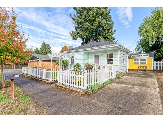 $479,000 | 1108 West McLoughlin Boulevard, Vancouver, WA 98660