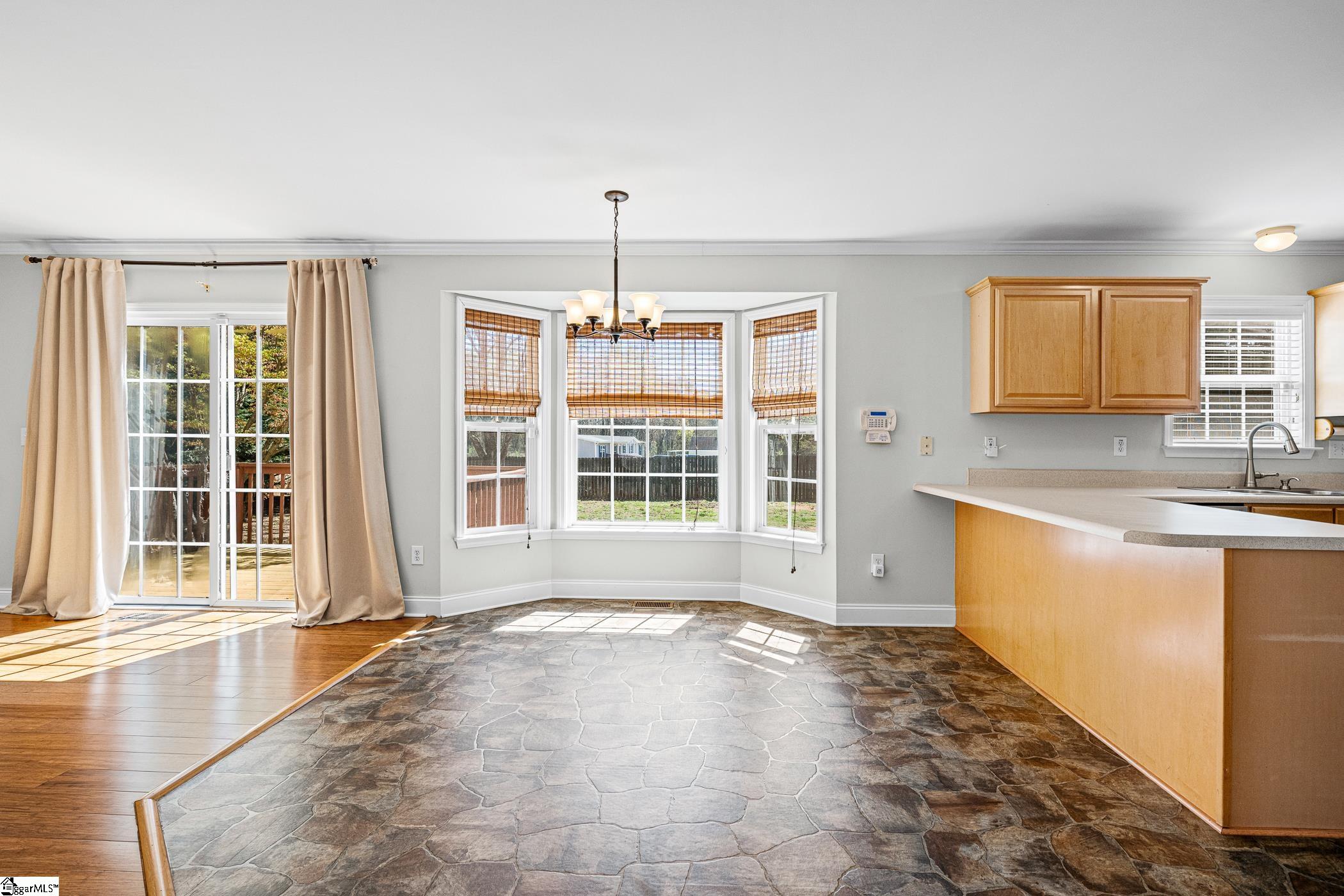 4 Fieldhaven Court Greer, SC 29651 - Photo 11 of 34