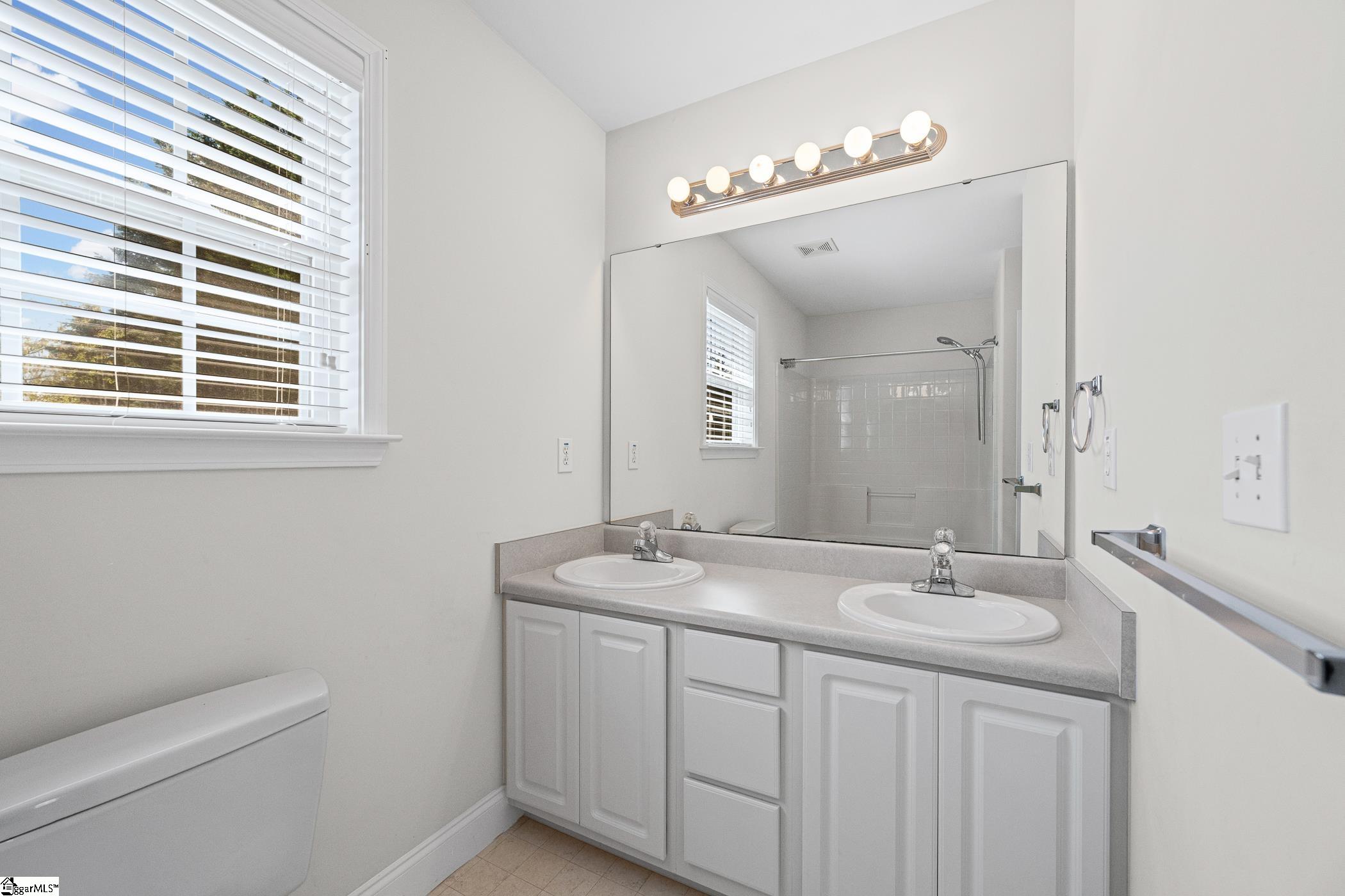 4 Fieldhaven Court Greer, SC 29651 - Photo 26 of 34