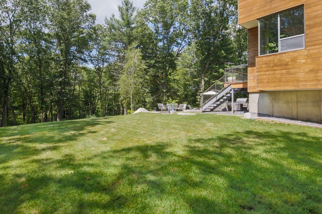 11 Reiling Pond Road Lincoln, MA 01773 - Photo 26 of 30 Gallery Image 26