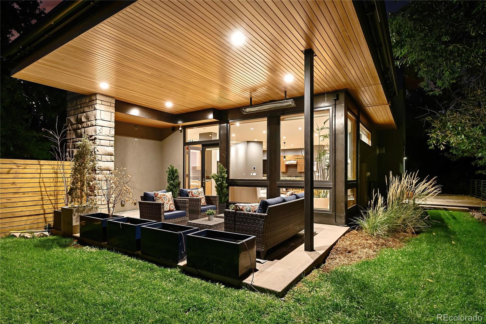 755 Jonquil Place Boulder, CO 80304 - Photo 35 of 40 a living room with patio furniture and a potted plant
