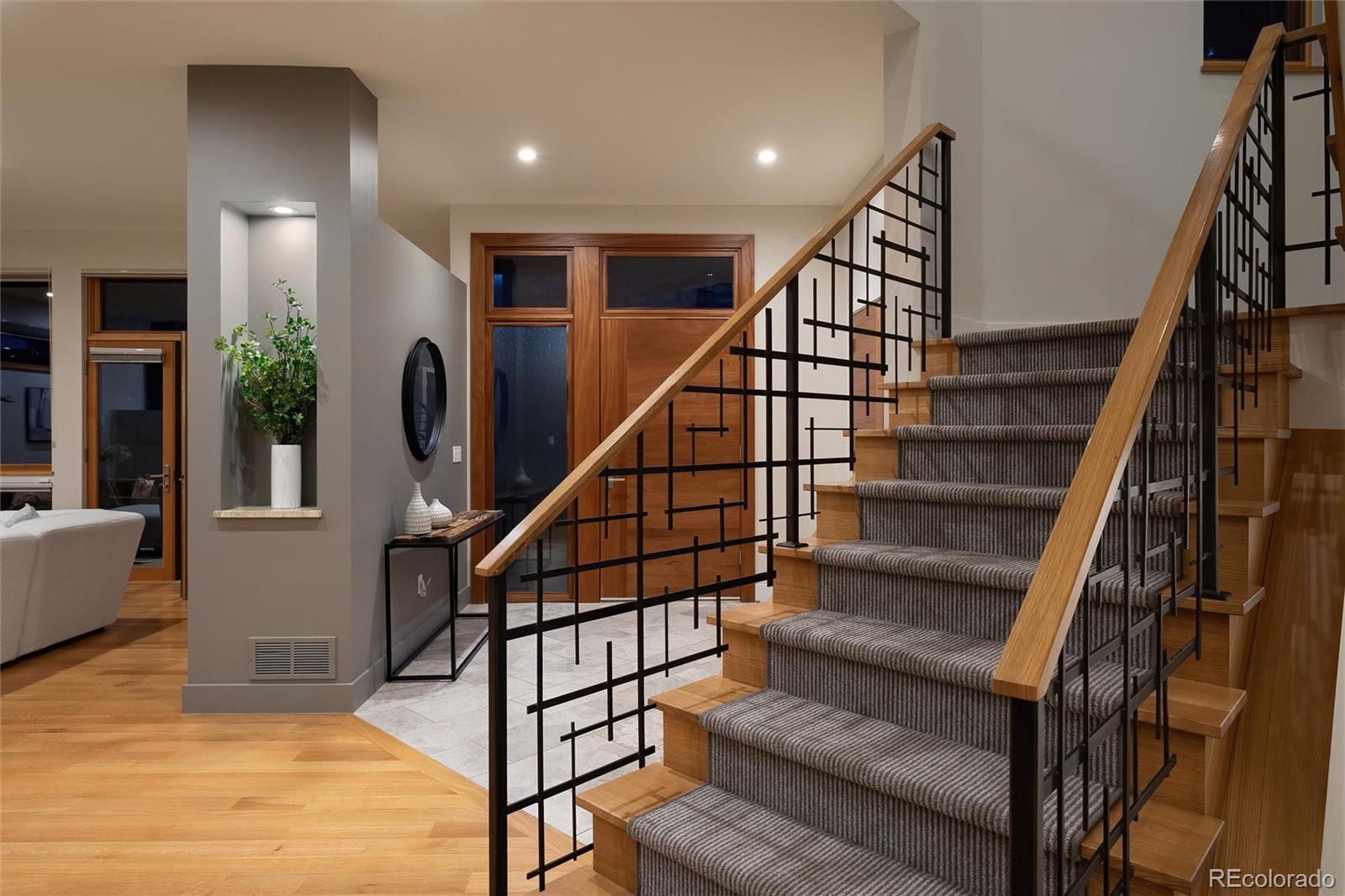 755 Jonquil Place Boulder, CO 80304 - Photo 5 of 40 a view of entryway