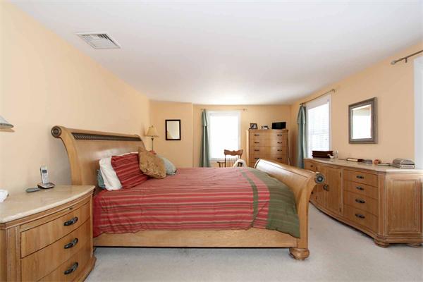 36 Bonwood Road Needham, MA 02492 - Photo 17 of 30