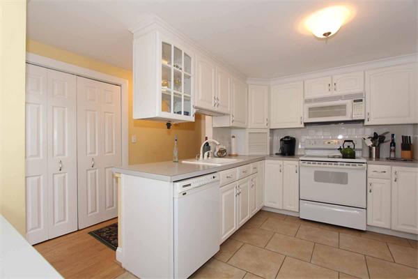 36 Bonwood Road Needham, MA 02492 - Photo 7 of 30