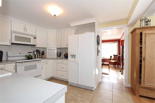 36 Bonwood Road Needham, MA 02492 - Photo 9 of 30
