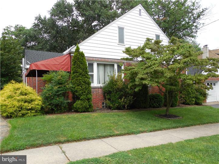 1401 Prospect Ridge Boulevard Haddon Heights, NJ 08035 - Photo 3 of 22 Side Yard