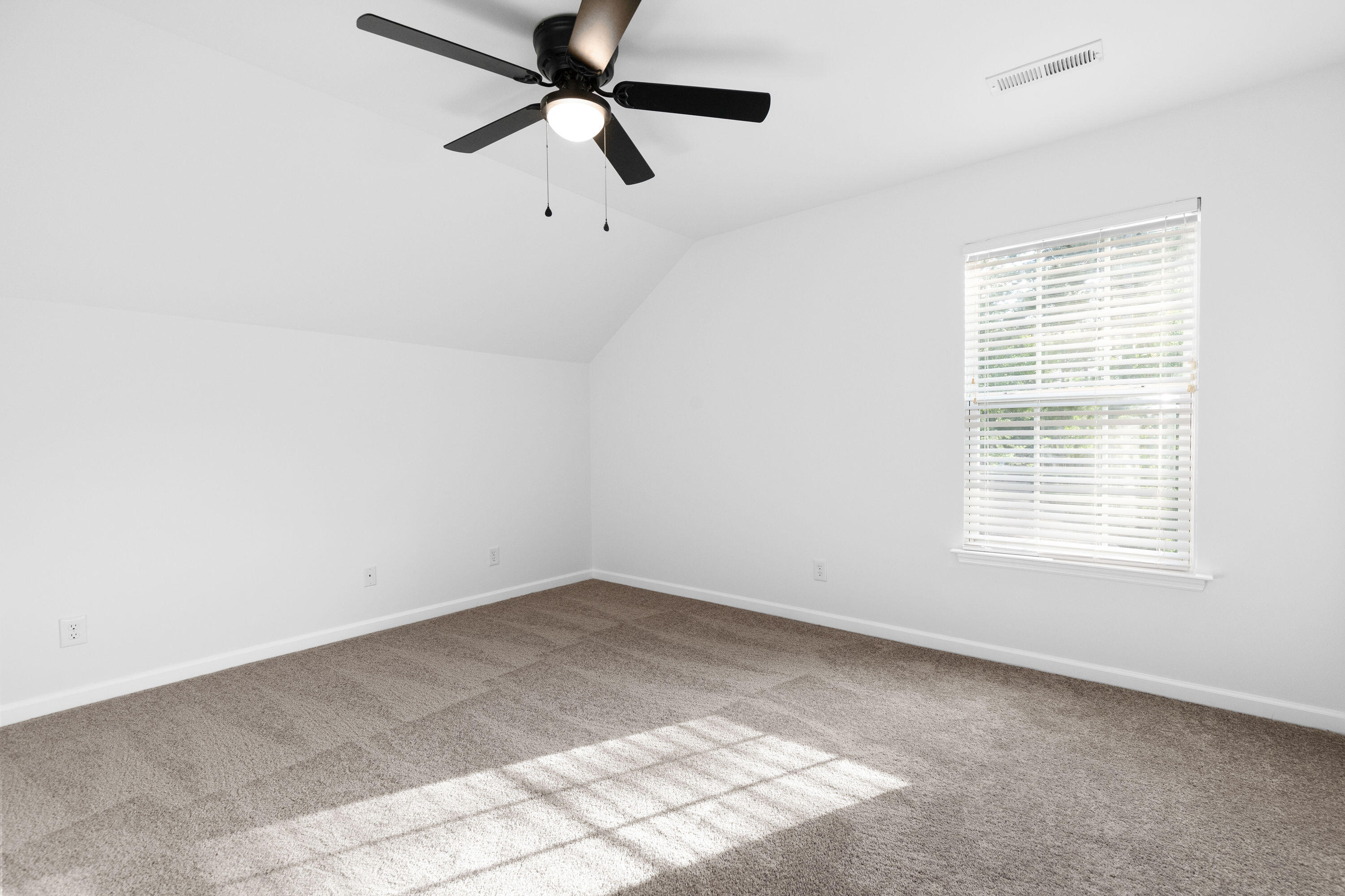 4888 Oak Leaf Road Summerville, SC 29485 - Photo 17 of 29 4888-Oak-Leaf-21