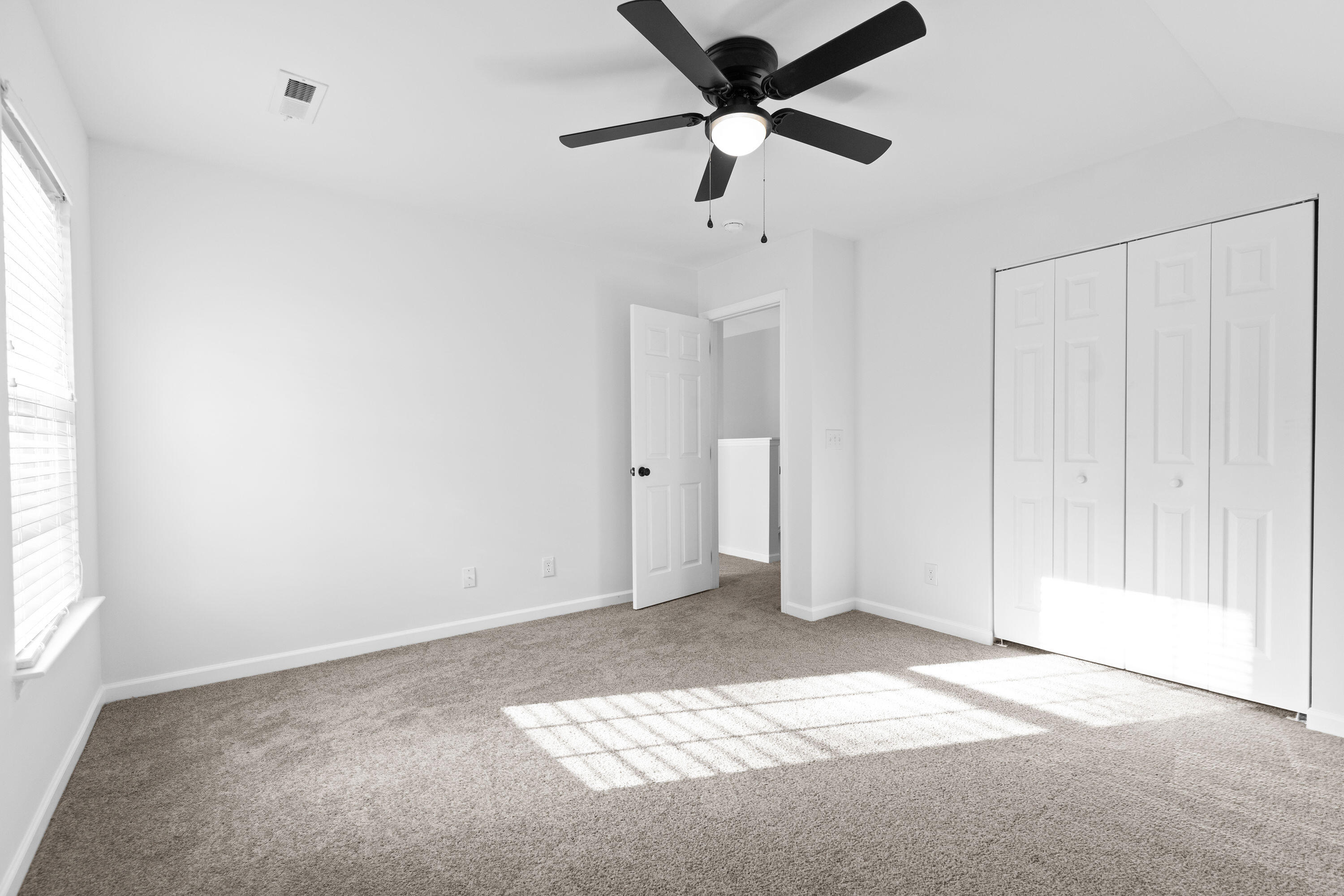 4888 Oak Leaf Road Summerville, SC 29485 - Photo 18 of 29 4888-Oak-Leaf-22