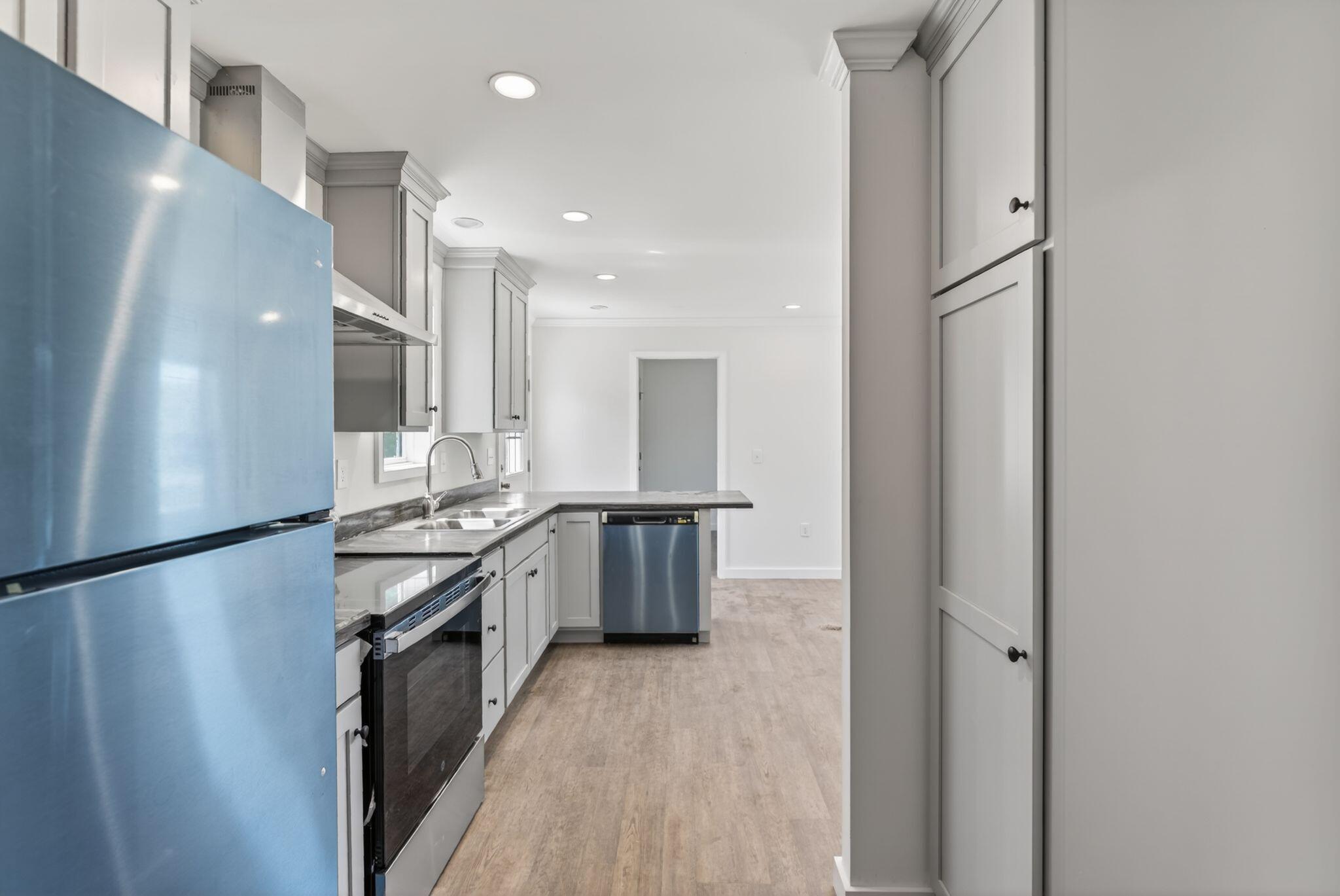 295 Old County Road Rockland, ME 04841 - Photo 15 of 50 Kitchen