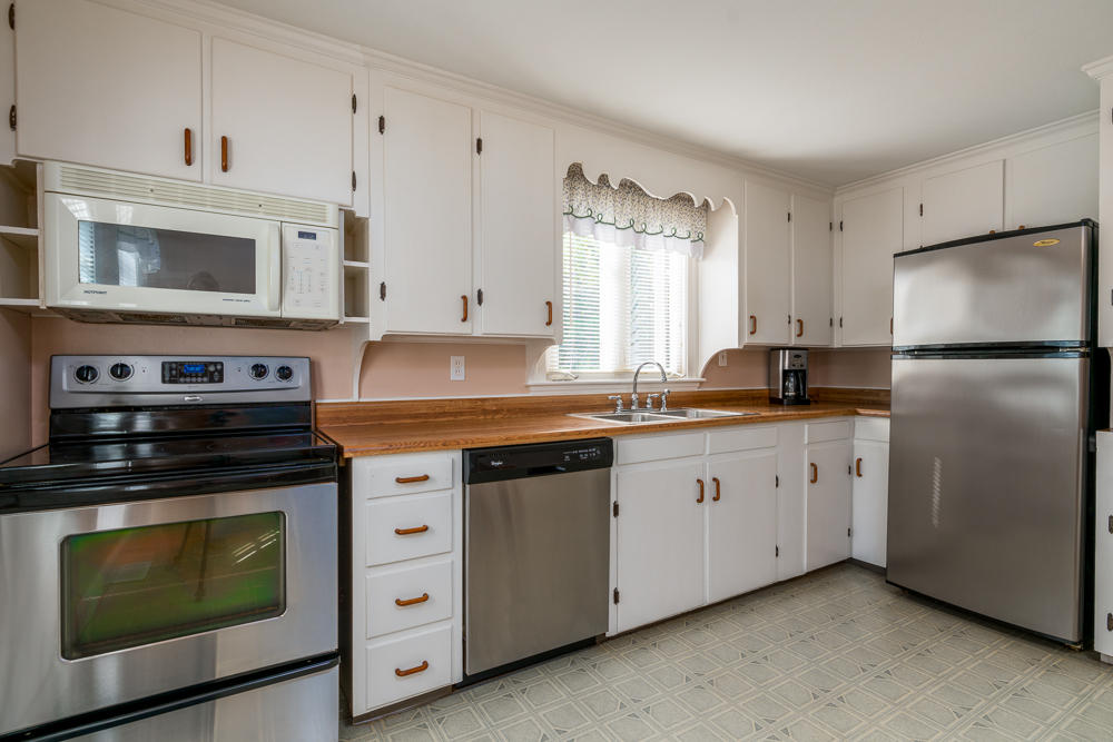 185 Ocean House Road Cape Elizabeth, ME 04107 - Photo 2 of 23 185oceanhouse-11