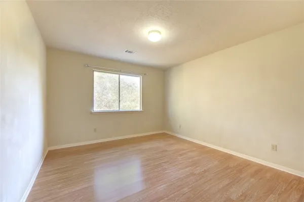 $2,300 | 13030 Richmond Avenue, Houston, TX 77082