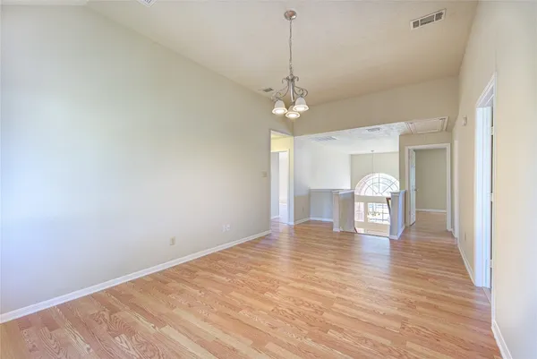 $2,300 | 13030 Richmond Avenue, Houston, TX 77082