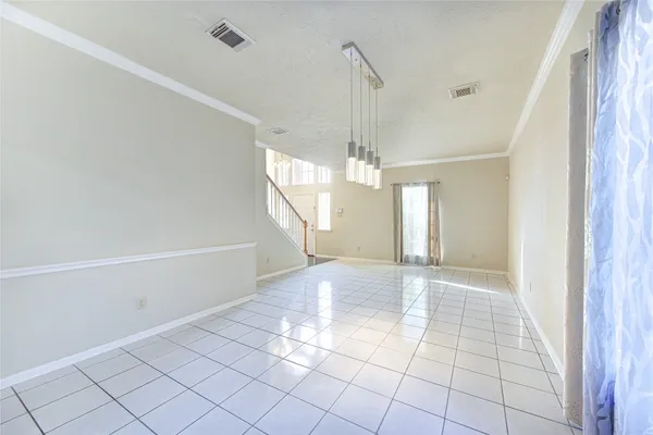 $2,300 | 13030 Richmond Avenue, Houston, TX 77082