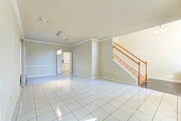 $2,300 | 13030 Richmond Avenue, Houston, TX 77082