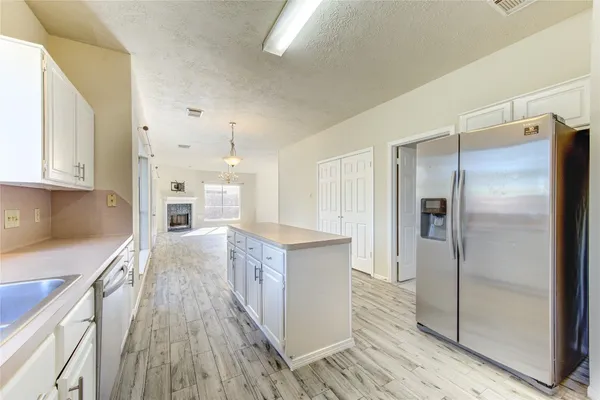 $2,300 | 13030 Richmond Avenue, Houston, TX 77082