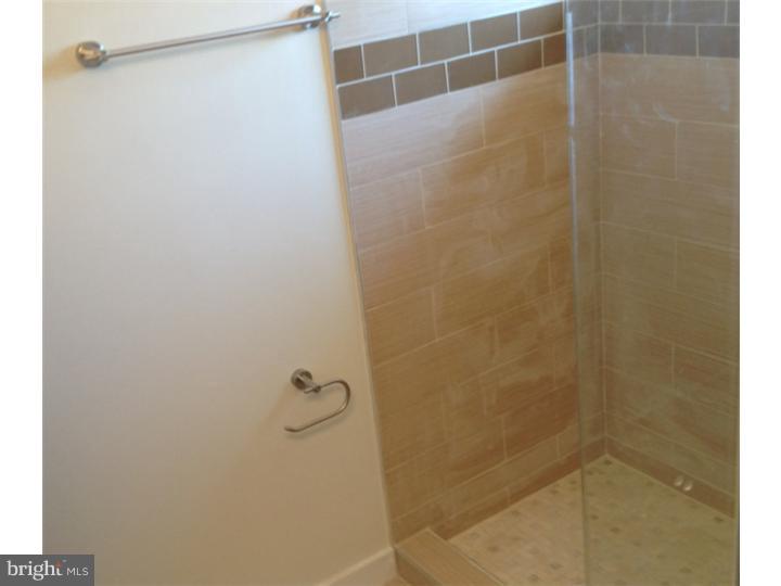 47 Canoebirch Road Levittown, PA 19057 - Photo 11 of 20 Bathroom
