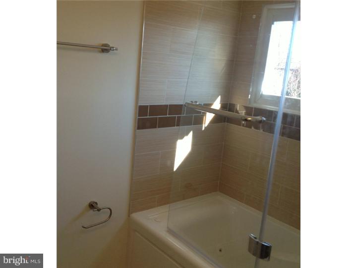 47 Canoebirch Road Levittown, PA 19057 - Photo 16 of 20 Master Bathroom