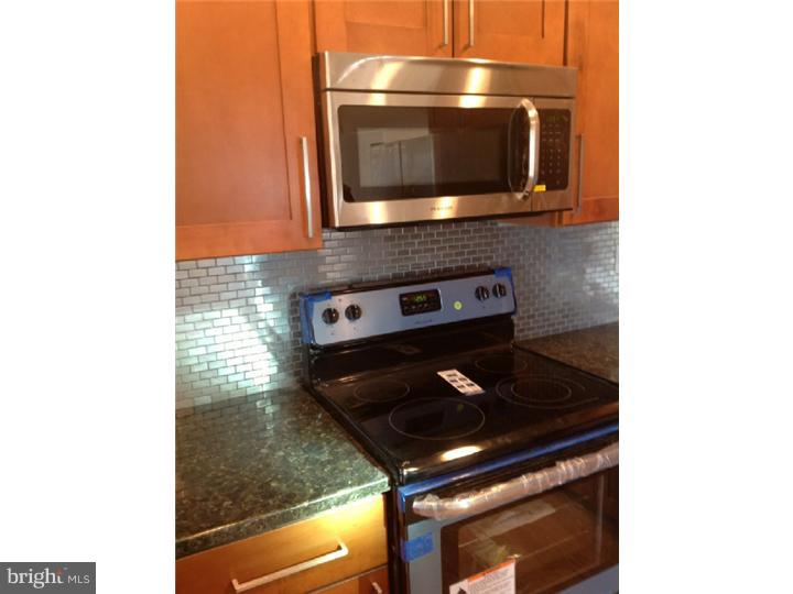 47 Canoebirch Road Levittown, PA 19057 - Photo 8 of 20 Kitchen