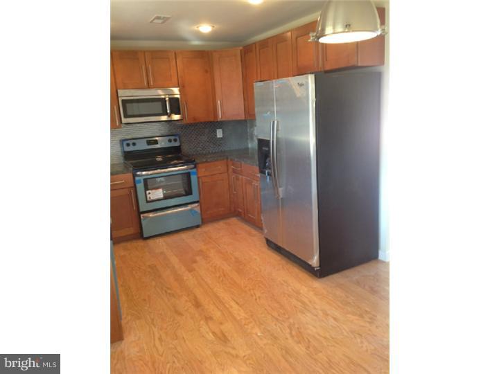 47 Canoebirch Road Levittown, PA 19057 - Photo 9 of 20 Kitchen