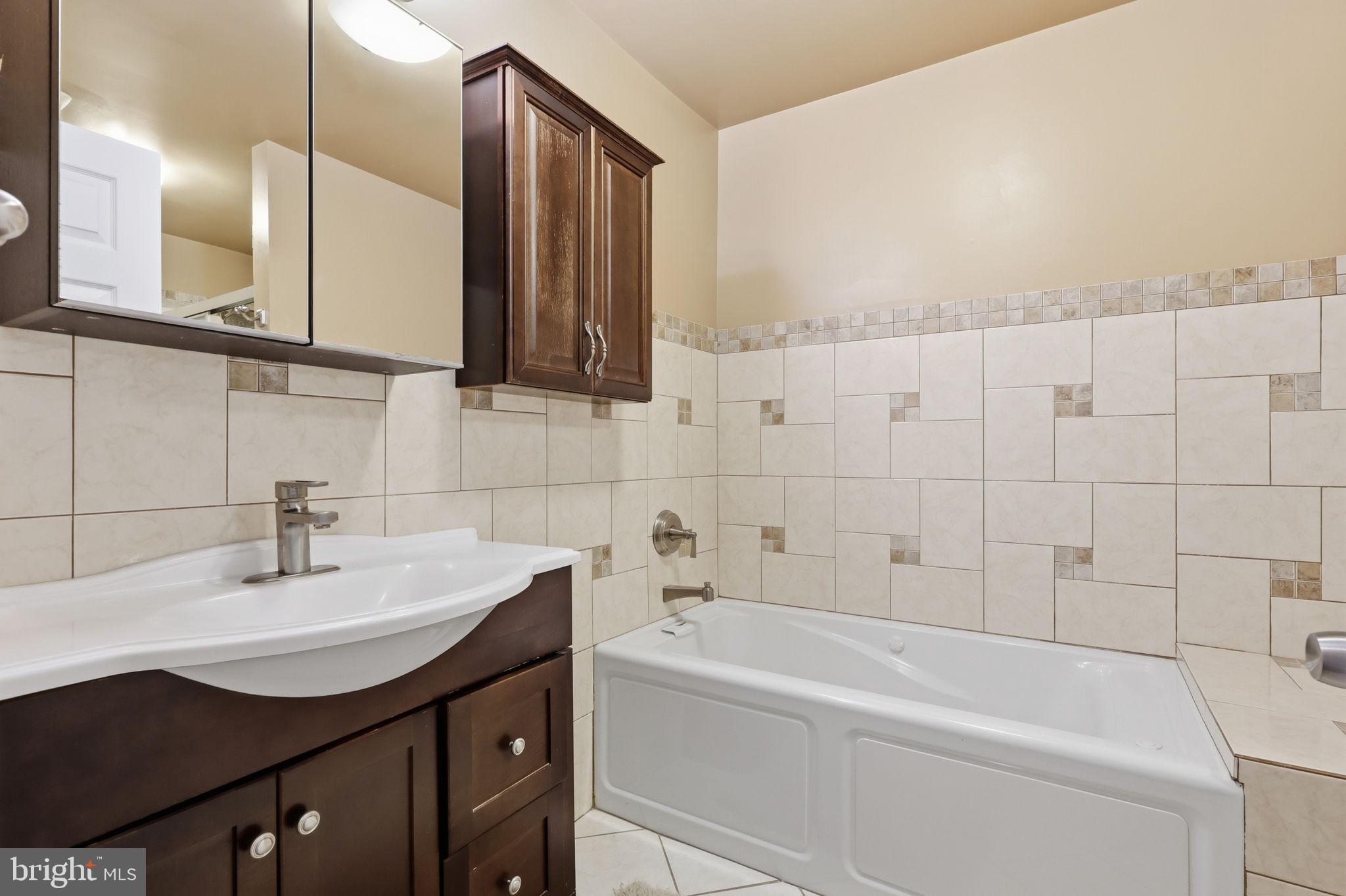 1111 Harriett Road Huntingdon Valley, PA 19006 - Photo 22 of 49