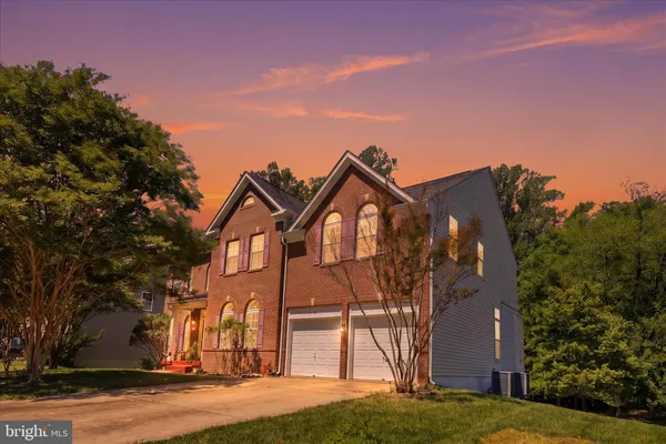 $699,995 | 8114 Holly Lane, Clinton, MD 20735