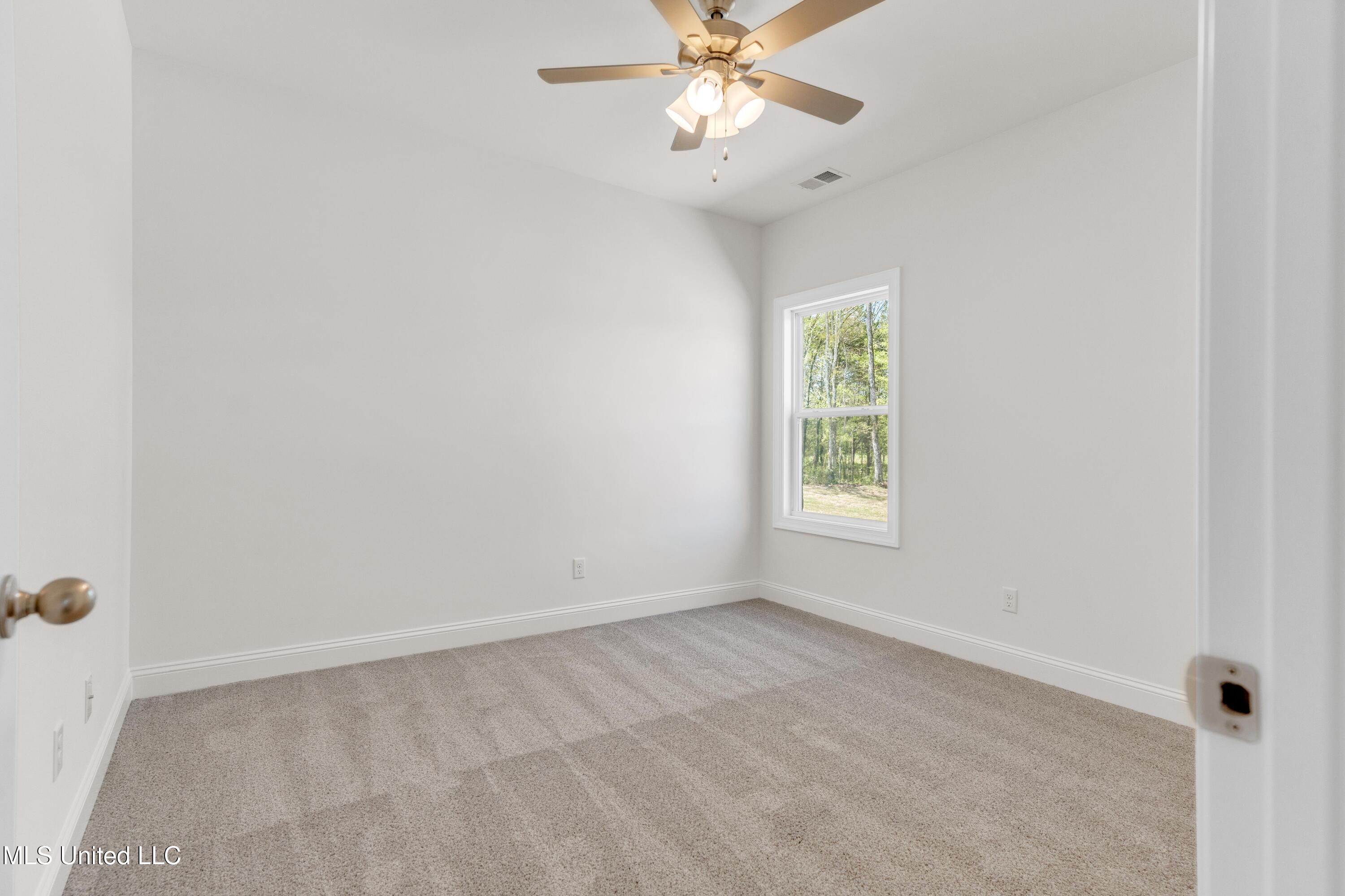 395 Centerline Roper Loop Byhalia, MS 38611 - Photo 10 of 23 A1_01190
