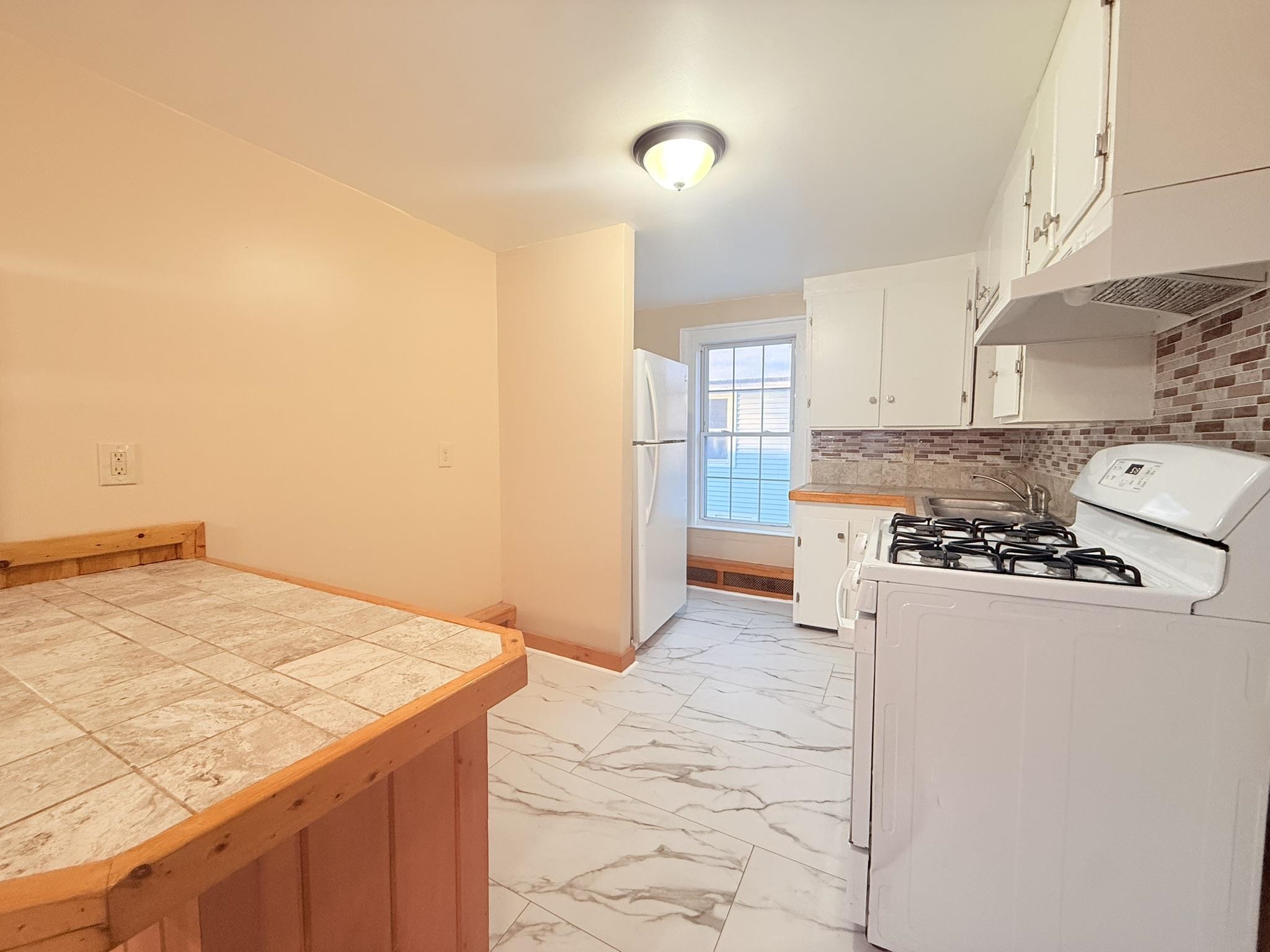 60 High Street, Unit 2 Claremont, NH 03743 - Photo 3 of 18