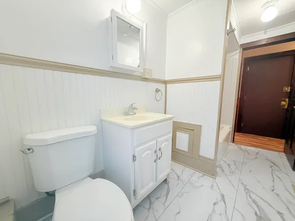 $1,650 | 60 High Street, Unit 2, Claremont, NH 03743