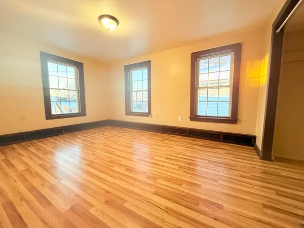 $1,650 | 60 High Street, Unit 2, Claremont, NH 03743