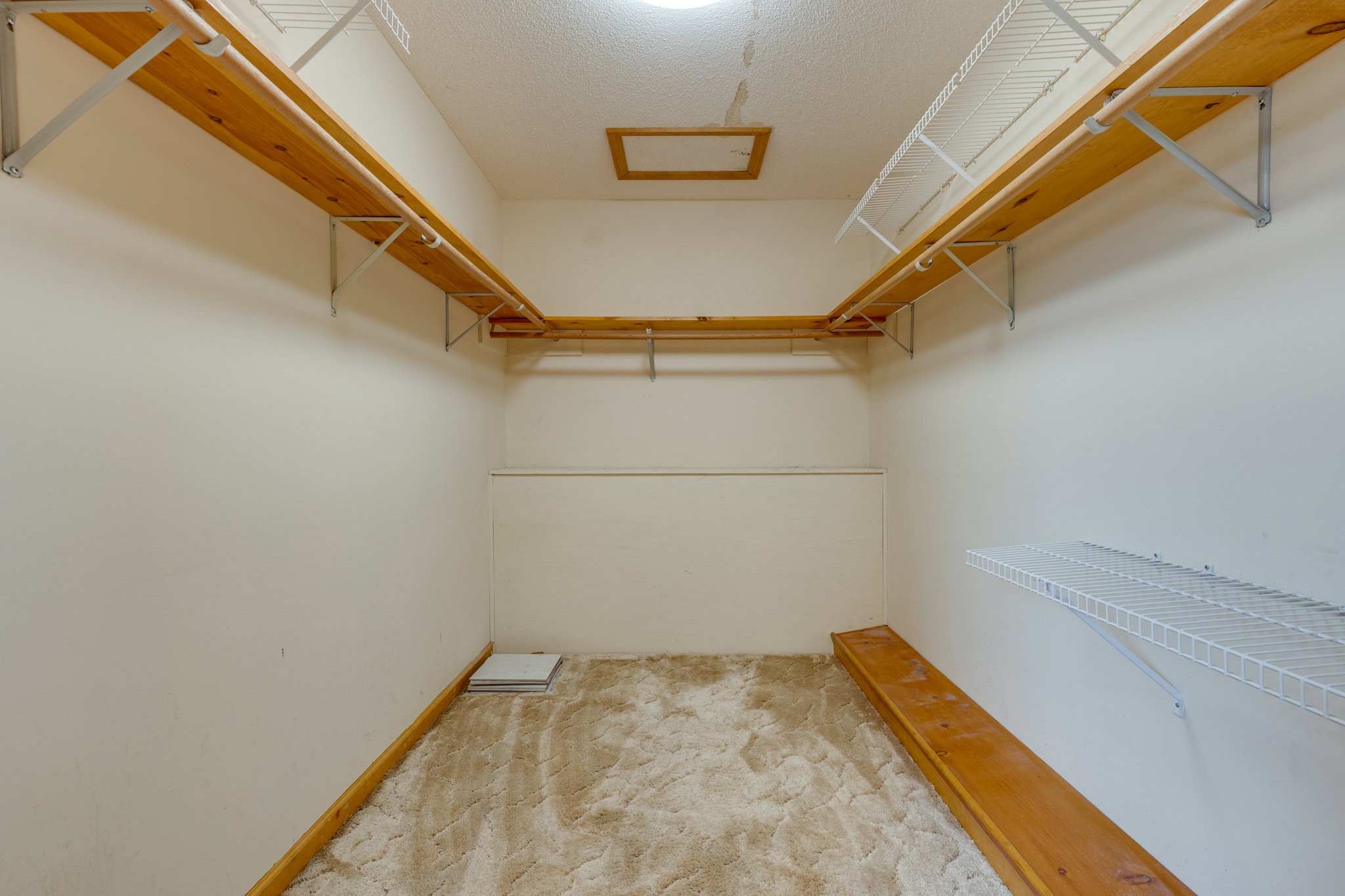 1340 Magazine Road Pulaski, TN 38478 - Photo 21 of 83 a view of walk in closet