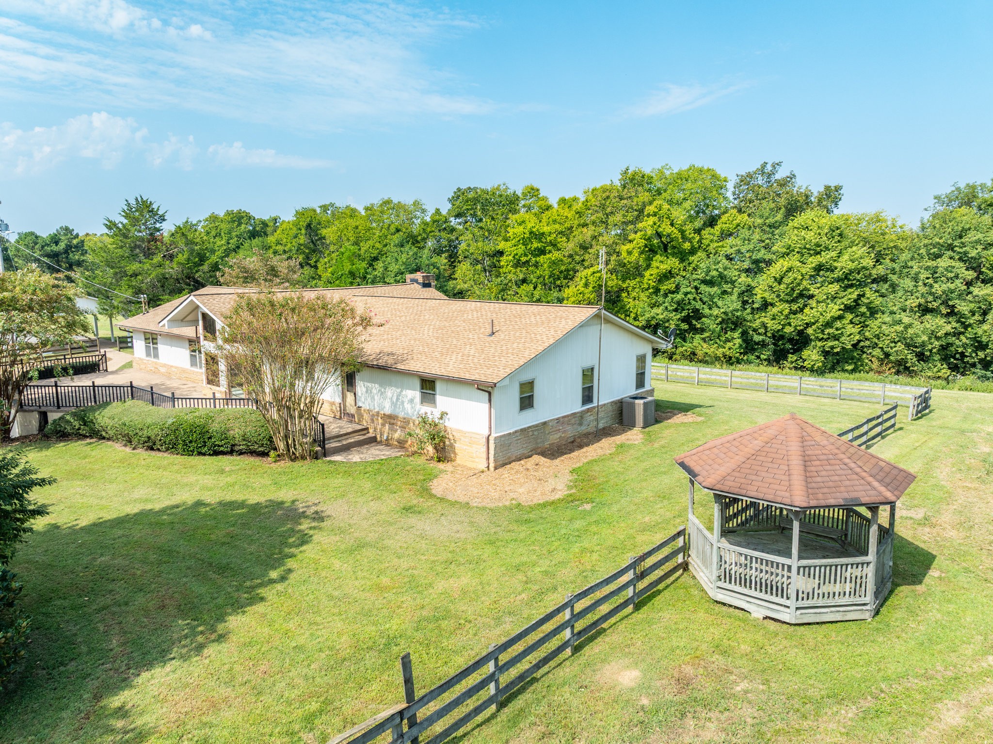 1340 Magazine Road Pulaski, TN 38478 - Photo 3 of 83 an aerial view of a house