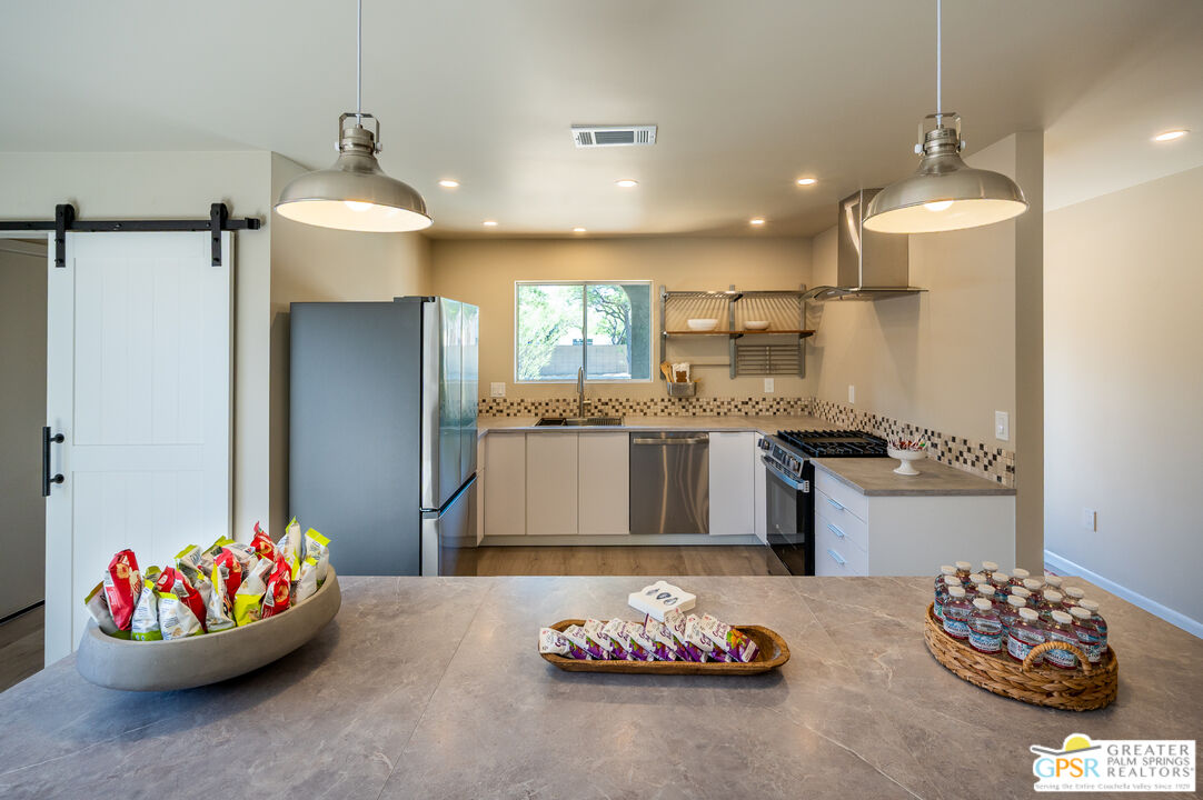 69140 Aliso Road Cathedral City, CA 92234 - Photo 13 of 35