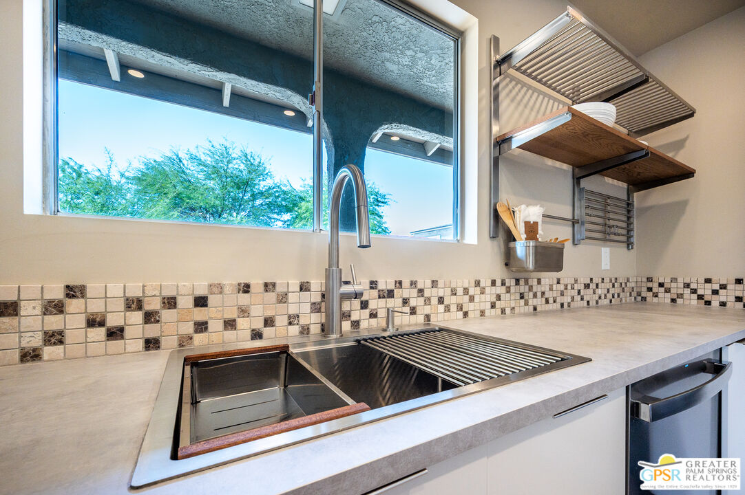 69140 Aliso Road Cathedral City, CA 92234 - Photo 16 of 35