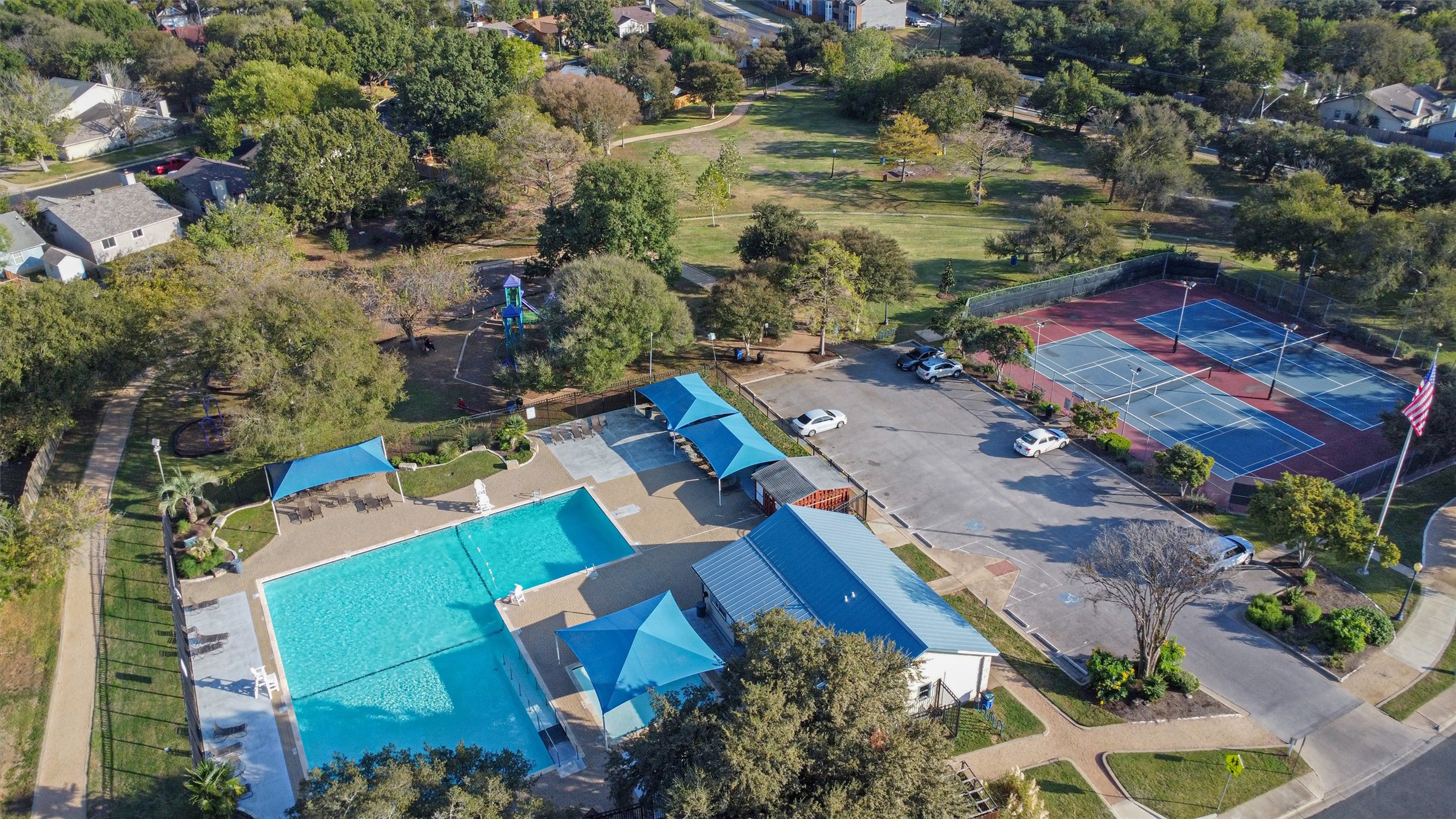 9833 Briar Ridge Drive Austin, TX 78748 - Photo 27 of 29 Aerial view of a pool area
