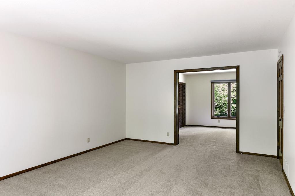 18625 Ridgewood Road Minnetonka, MN 55345 - Photo 13 of 35 Gallery Image 13