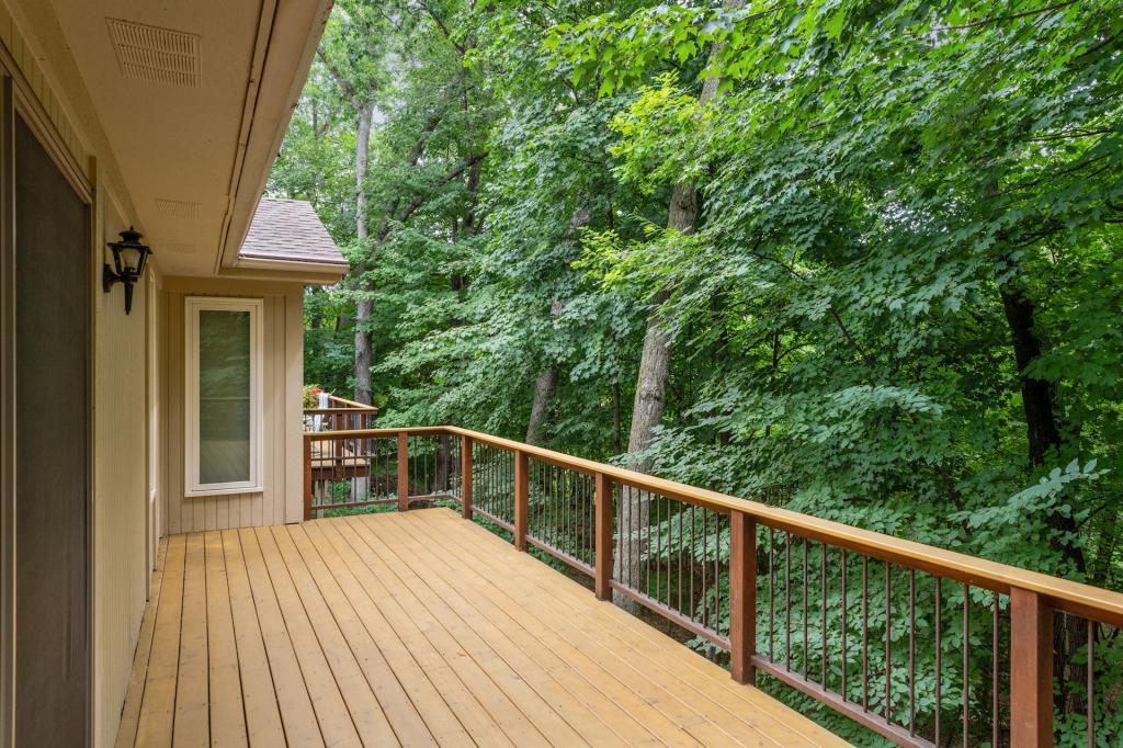 18625 Ridgewood Road Minnetonka, MN 55345 - Photo 30 of 35 Gallery Image 30