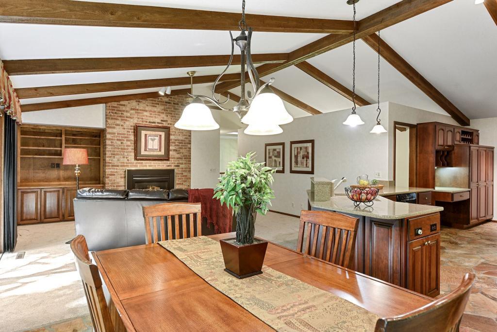 18625 Ridgewood Road Minnetonka, MN 55345 - Photo 10 of 35 Gallery Image 10