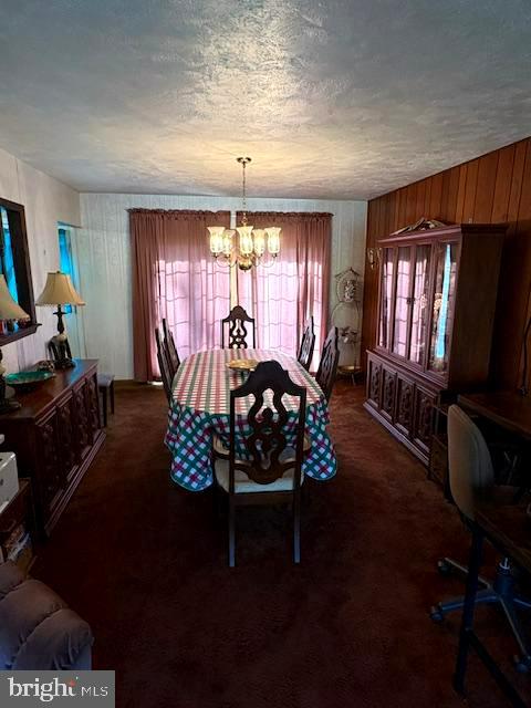 816 Wilson Road Wilmington, DE 19803 - Photo 5 of 20 a living room with furniture and a large window