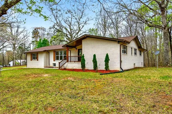 $425,000 | 672 Cooley Woods Road, Cleveland, GA 30528