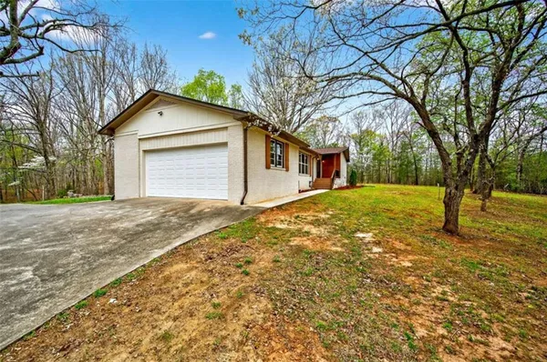 $425,000 | 672 Cooley Woods Road, Cleveland, GA 30528