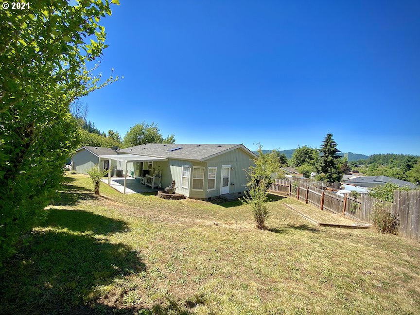 5986 Kalmia Lane Springfield, OR 97478 - Photo 2 of 25