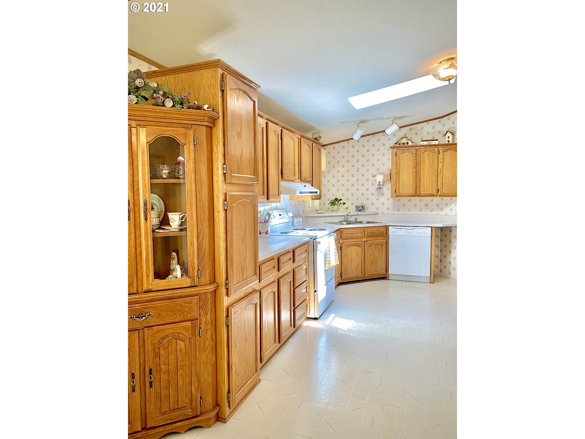 5986 Kalmia Lane Springfield, OR 97478 - Photo 11 of 25