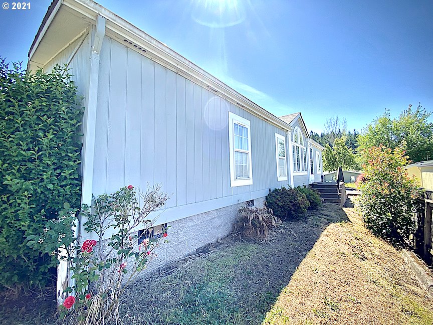 5986 Kalmia Lane Springfield, OR 97478 - Photo 5 of 25